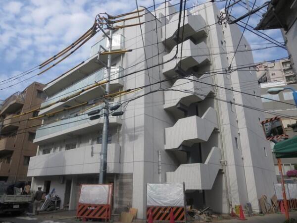 Log都庁前(ログ都庁前)